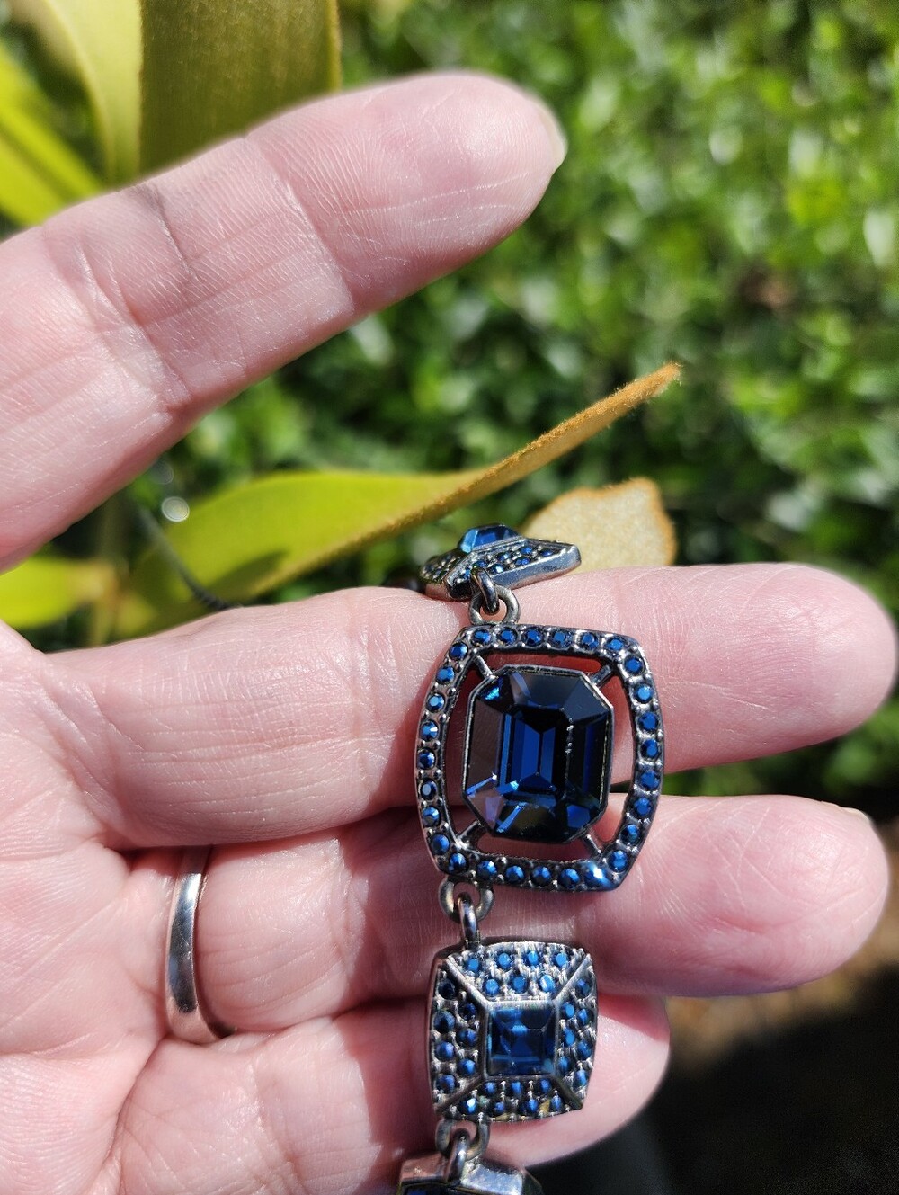 Givenchy Blue Crystal Statement Necklace in Gunmetal Tone Excellent Condition - Picture 7 of 8